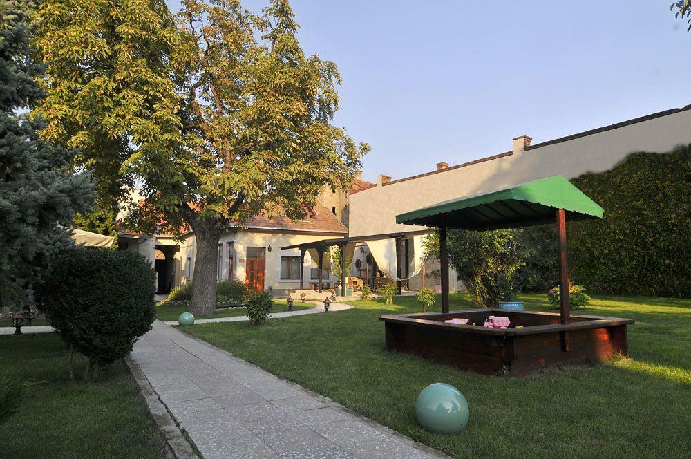 Villa Venus Deva Luaran gambar